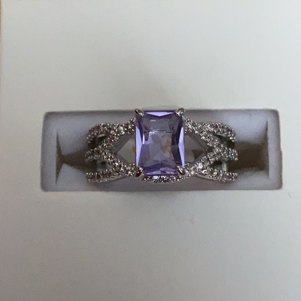 Purple topaz ring